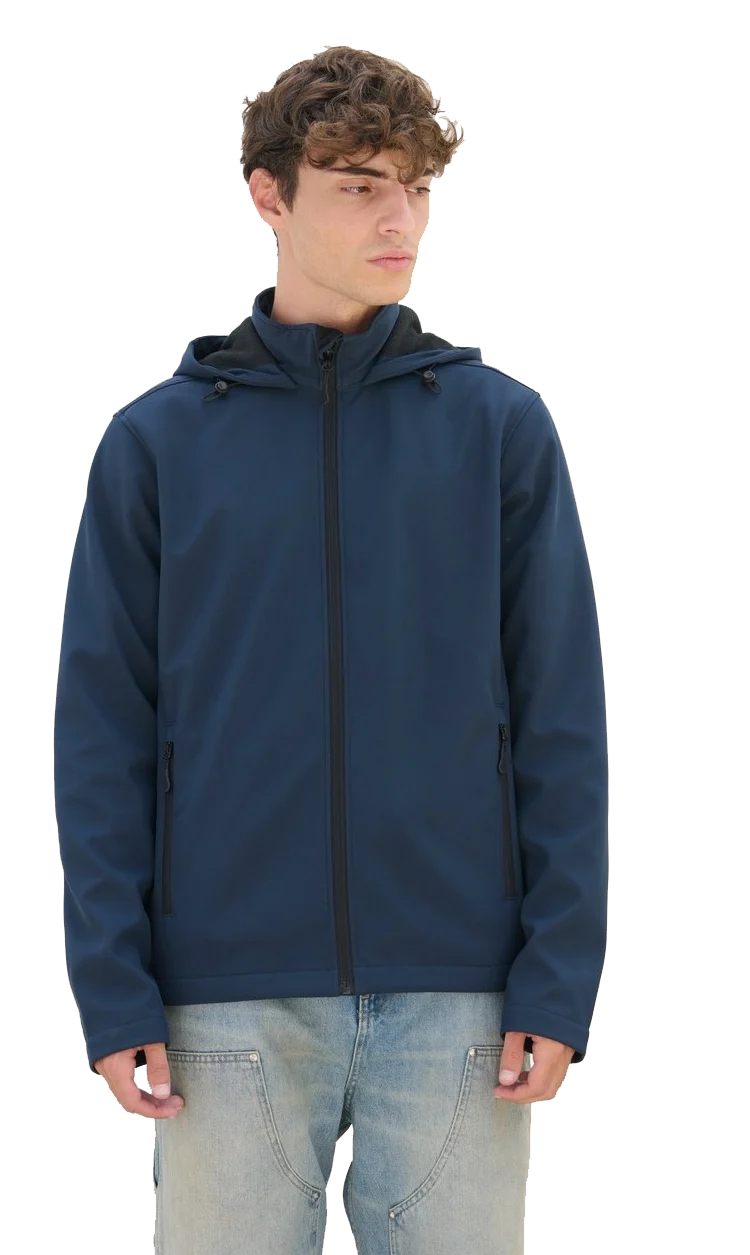 Race hooded